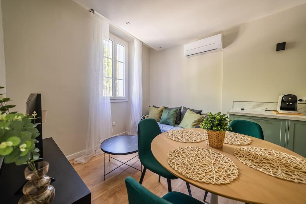 Le Pearl Appartement De Charme En Bord Riviere Collobrières المظهر الخارجي الصورة