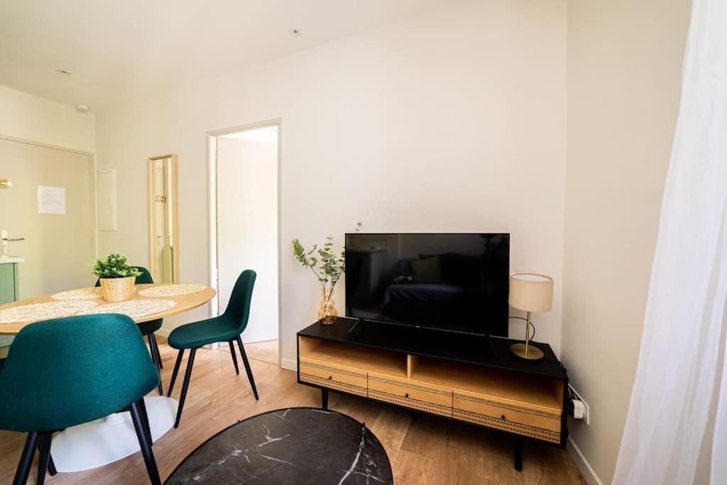 Le Pearl Appartement De Charme En Bord Riviere Collobrières المظهر الخارجي الصورة