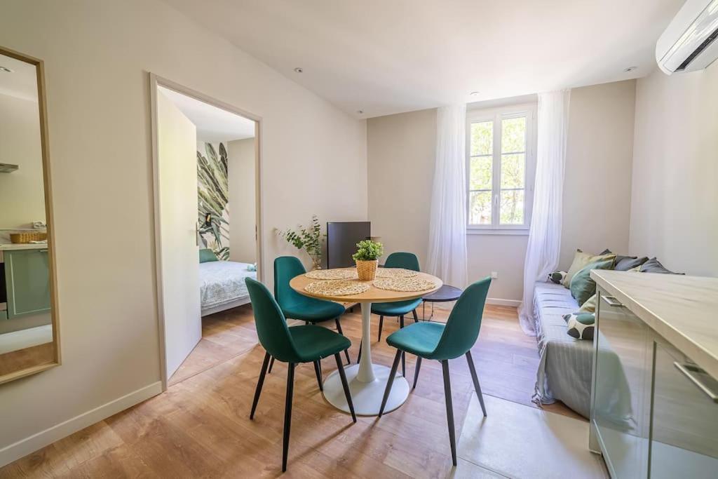Le Pearl Appartement De Charme En Bord Riviere Collobrières المظهر الخارجي الصورة