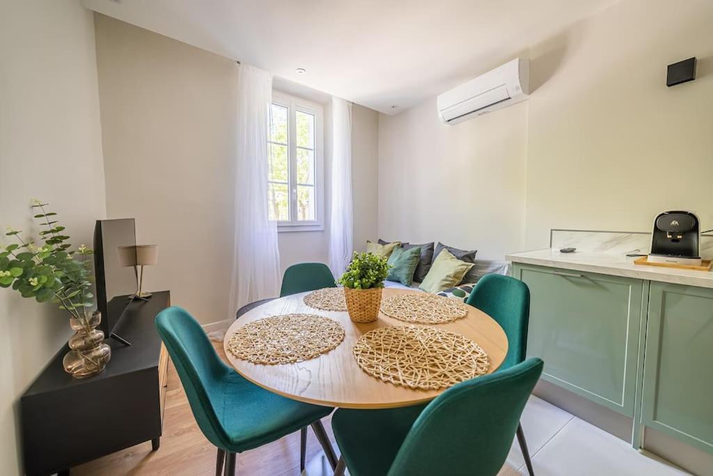 Le Pearl Appartement De Charme En Bord Riviere Collobrières المظهر الخارجي الصورة